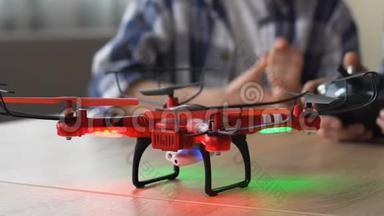 无人机启动飞行特写，视频技术的高端玩具